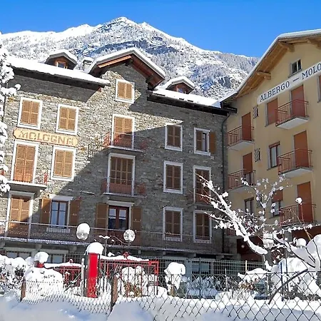 Hotel Mologna 2*