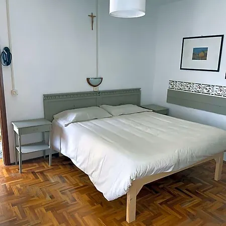 Mologna Hotel 2*